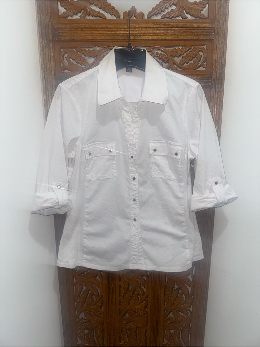 Zac & Rachel Women's White Button-Front Shirt with Chest Pockets